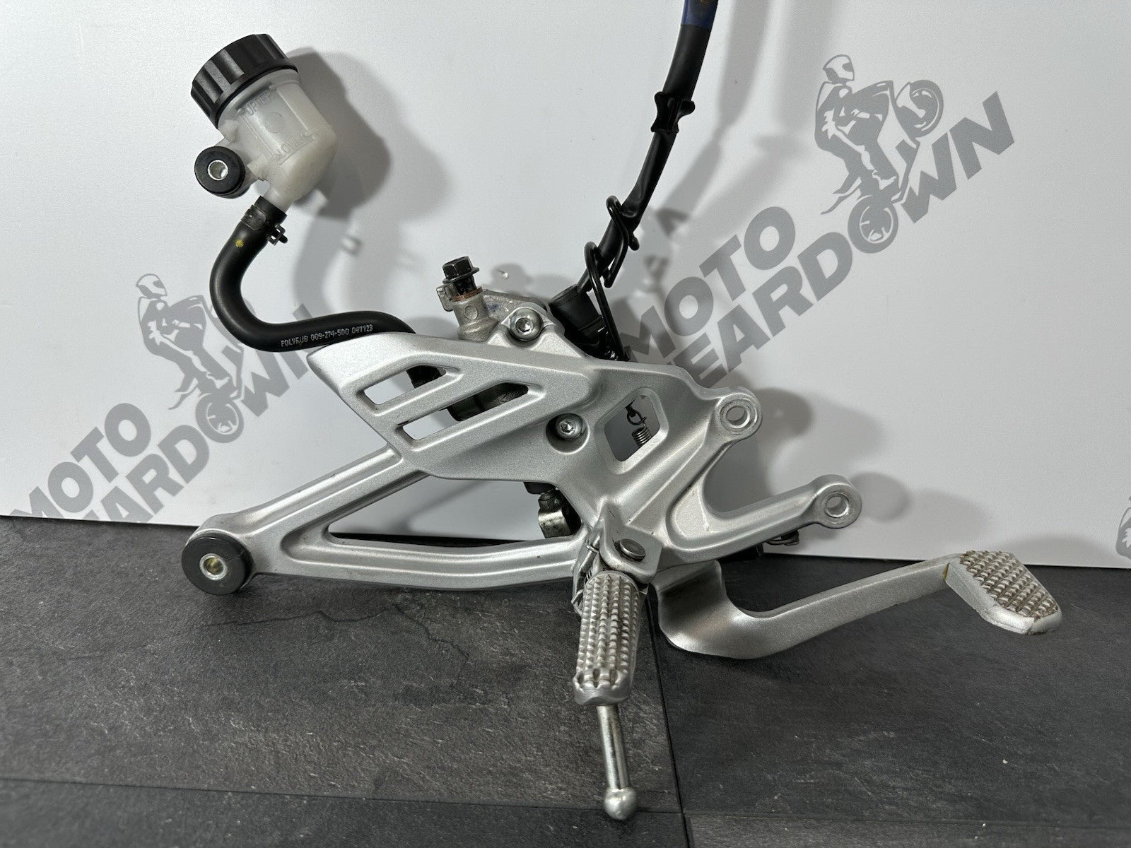 Yamaha R125 R 125 2024 Right Rearset Footrest Rear Brake 6890 Miles 2023-2025