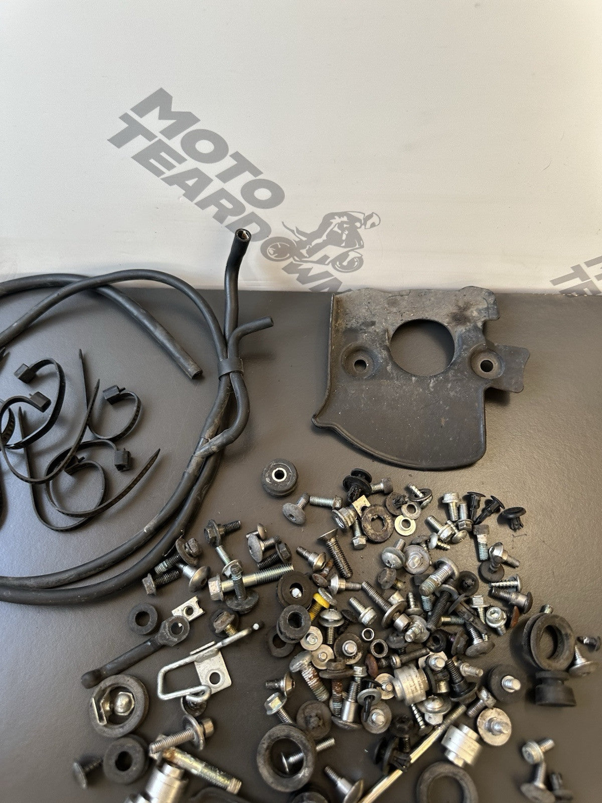 Suzuki GSXR 1000 2010 Nuts Bolts Fixings Job Lot 2009-2016 OEM JOB LOT BOLTS