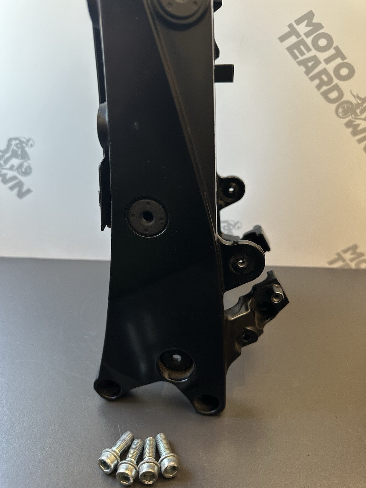 Suzuki GSXR 1000 Rear Subframe & Undertray 2009-2016 OEM 2010 GSXR 1000 Subframe