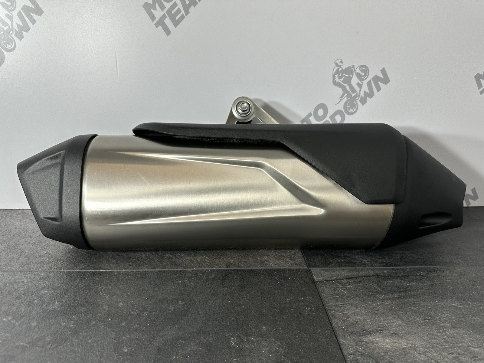 Triumph TIGER 900 GT PRO 2022 Exhaust Silencer End Can 6337 Miles 2020-2023 OEM