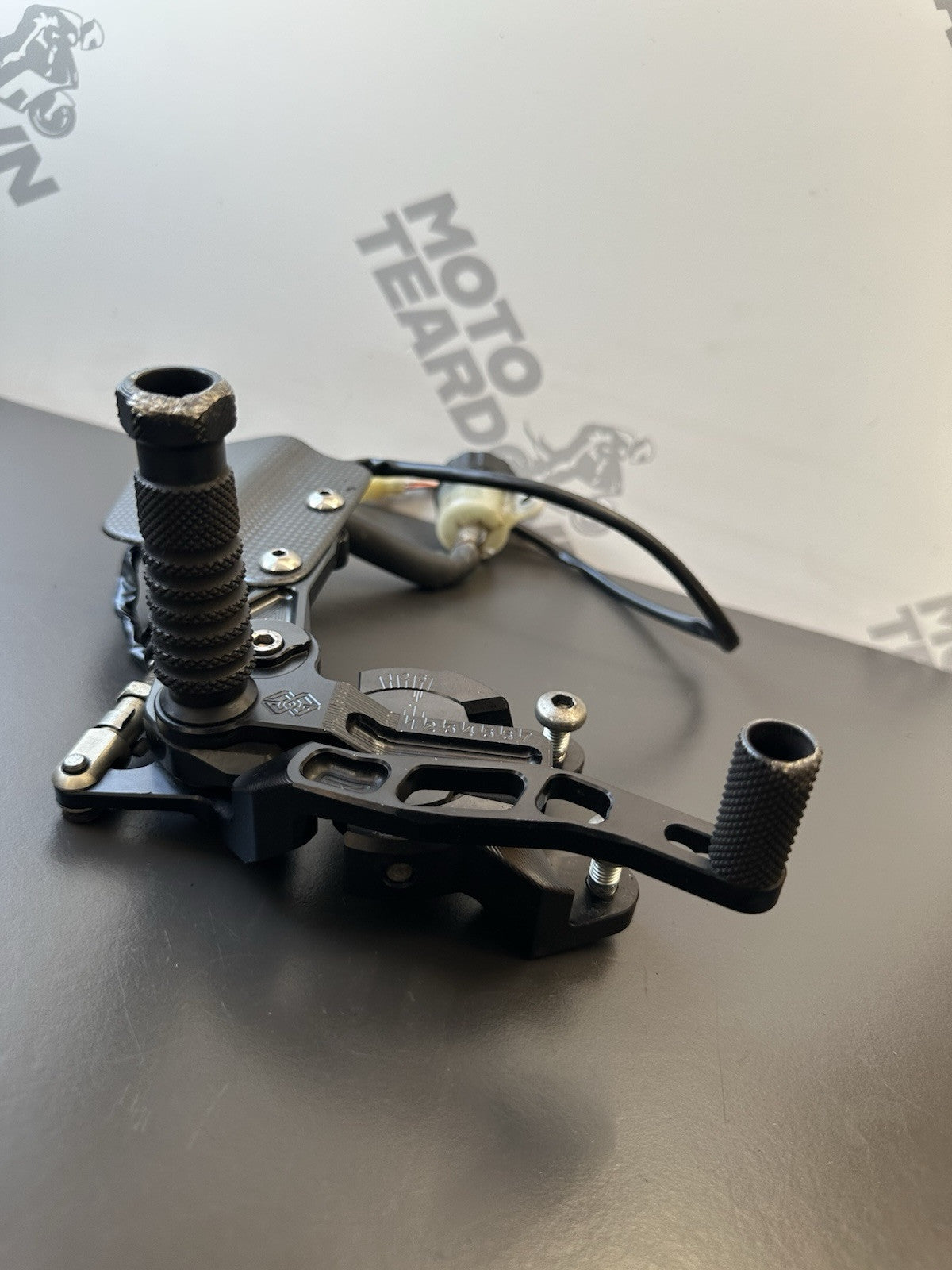 Suzuki GSXR1000 09-11 K9 L0 L1 Gilles VCR Black Adjustable RIGHT REARSET *ONLY*