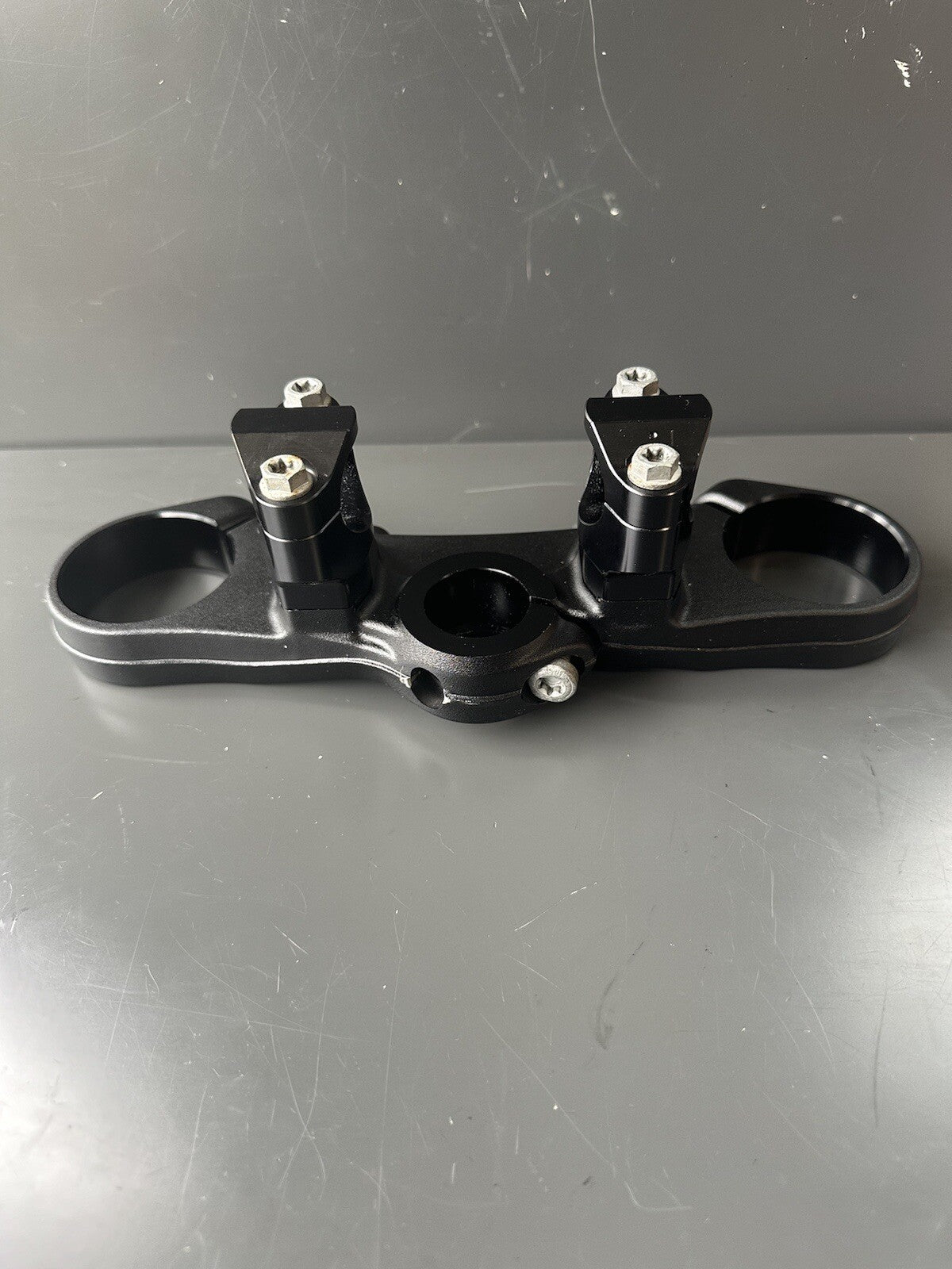KTM 790 Top Yoke top upper fork yoke Top Yoke Top Fork Clamp 64101034032 OEM 20
