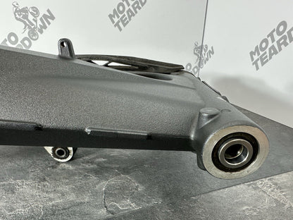 Triumph Street Triple 675 R 2015 Swingarm Swinging Arm 2013-2016 16470 Miles OEM
