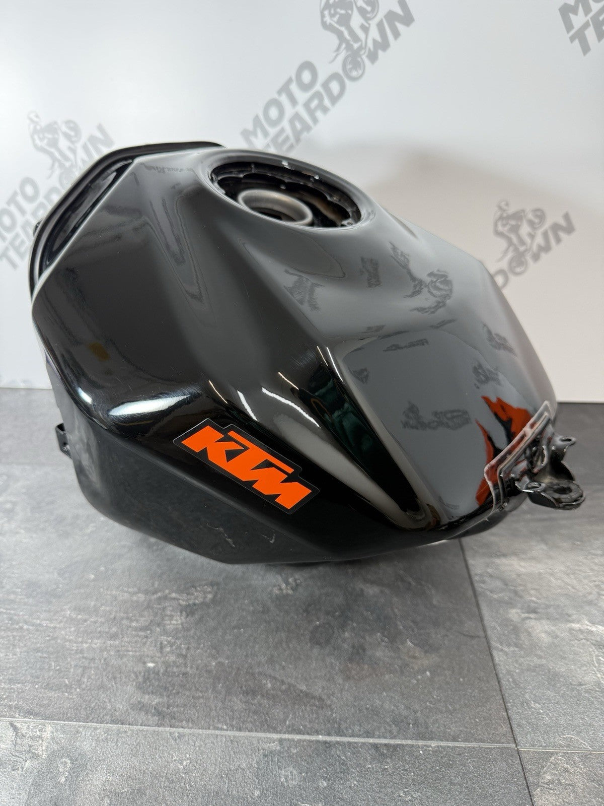 0e309659-ab63-4bbc-85bd-5fabd1d916d2