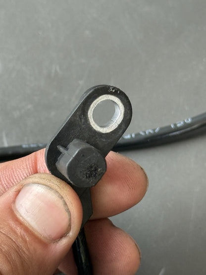 Triumph Trident 660 Front ABS sensor Genuine OEM 2021 - 2023 660 FT ABS sensor