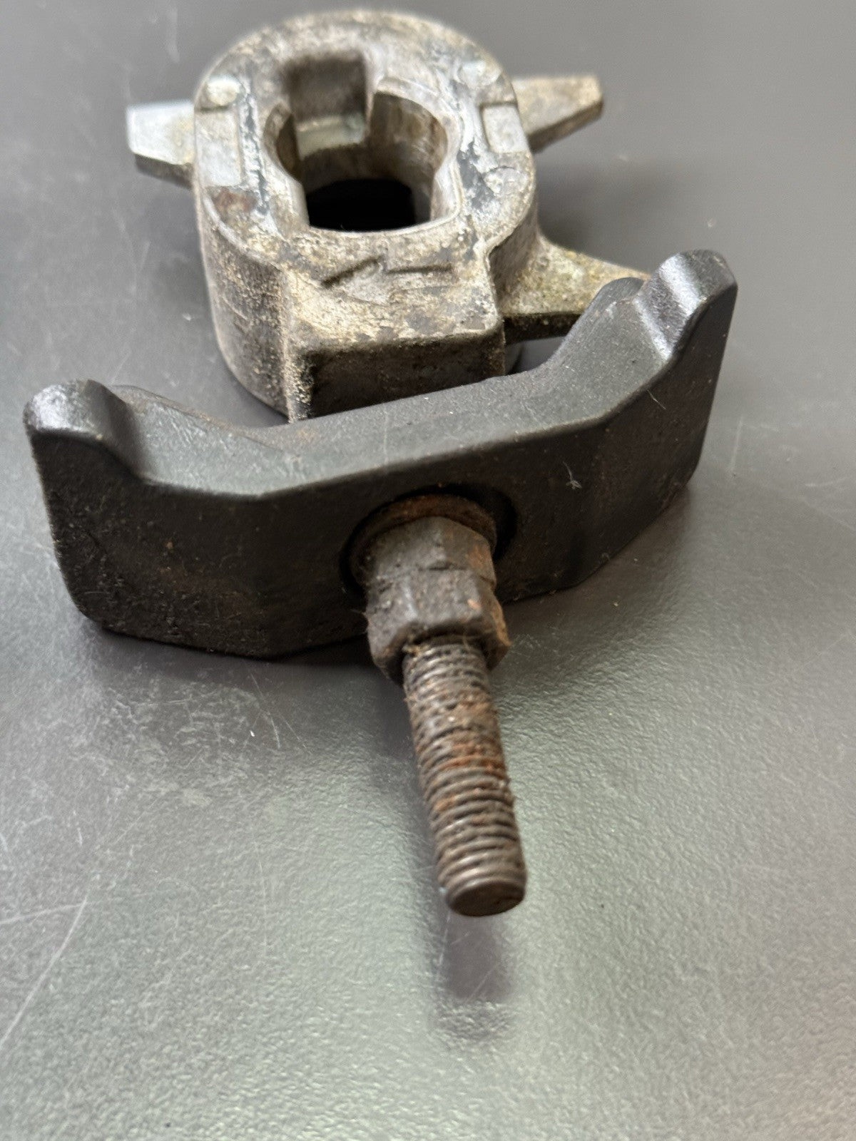 b0c11db9-f2f5-4f40-86ee-412ea86128a5