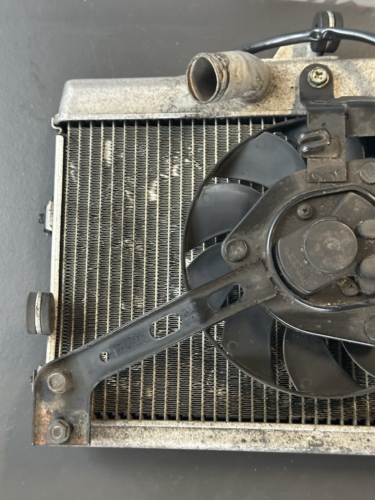 Yamaha MT-07 ABS 2014-2018 Radiator Yamaha MT07 Radiator And Fan SLIGHTLY BENT