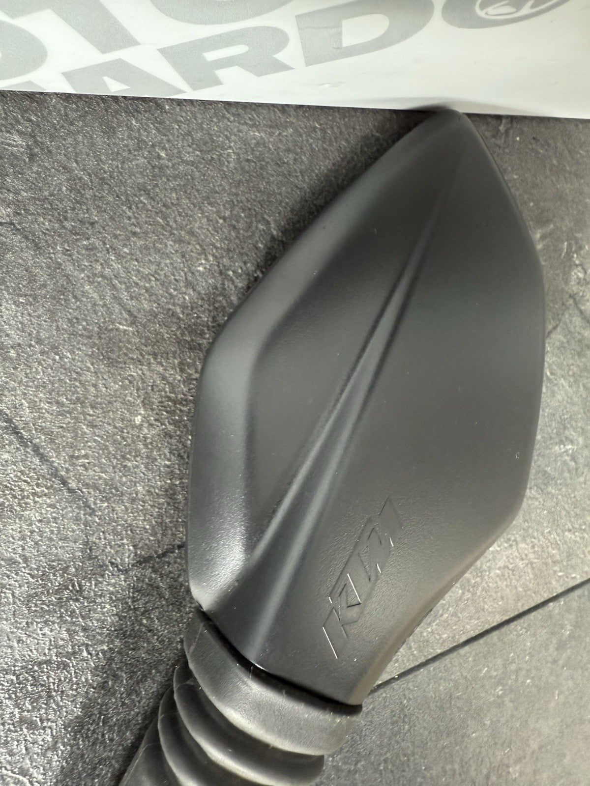 8561e876-d8da-47ff-a503-3f233e4dcb0e