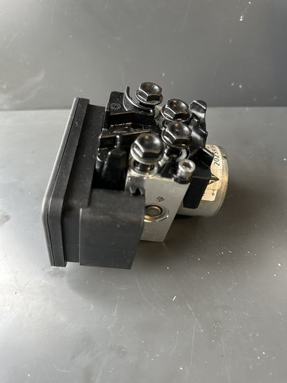 Triumph Street Triple 765 RS 2017-2019 ABS Pump Regulator 2018 OEM 765RS ABS