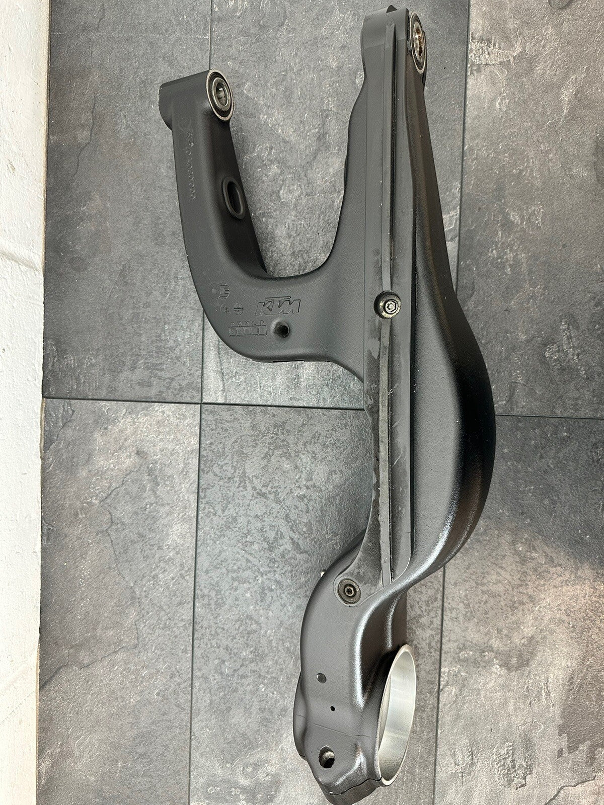 KTM Superduke R 1290 2018 2019 Swingarm Swinging Arm Only 8115 Miles OEM