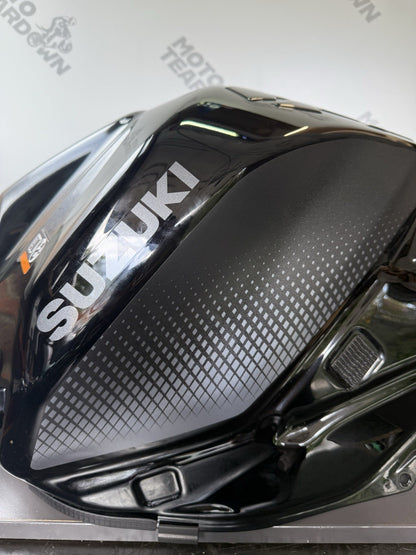 037b6841-0177-4ebb-8d51-adbee160fccc