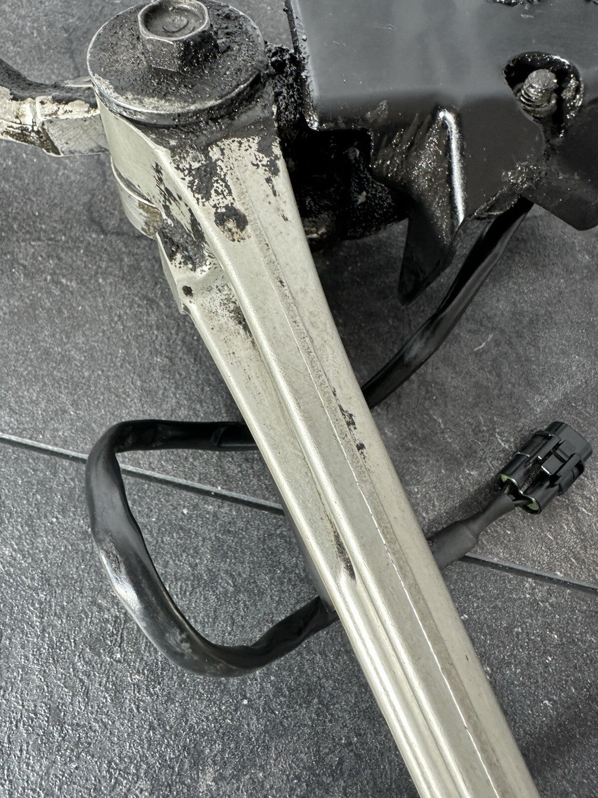 Yamaha MT10 SP 2017-2023 Stand Side Stand & Switch OEM 10595 Miles R1 2CR