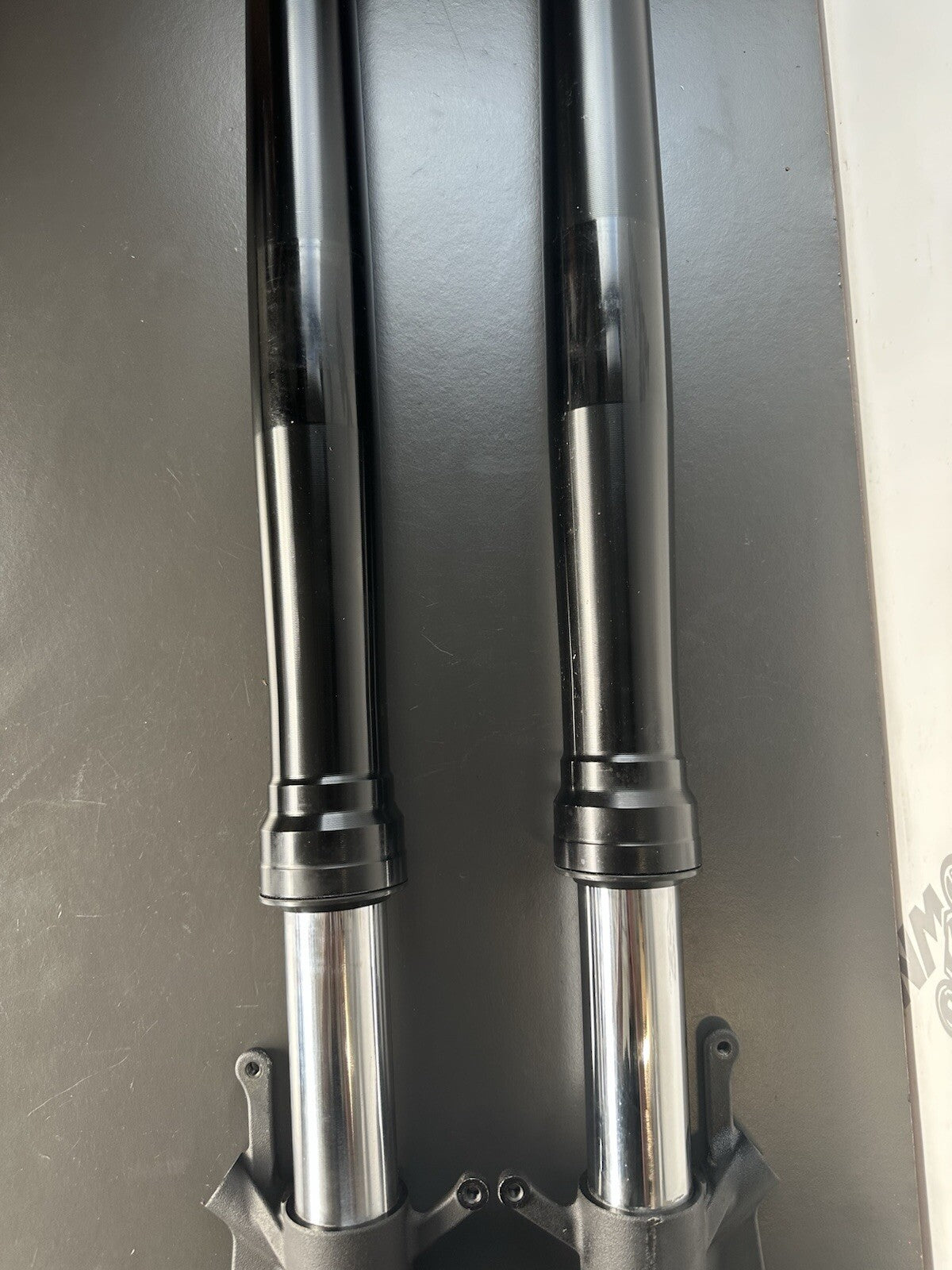 SUZUKI GSXR 600 750 FRONT FORKS L1-L2-L3-L4-L5-L6-L7 2011-2017 STRAIGHT - MARKED
