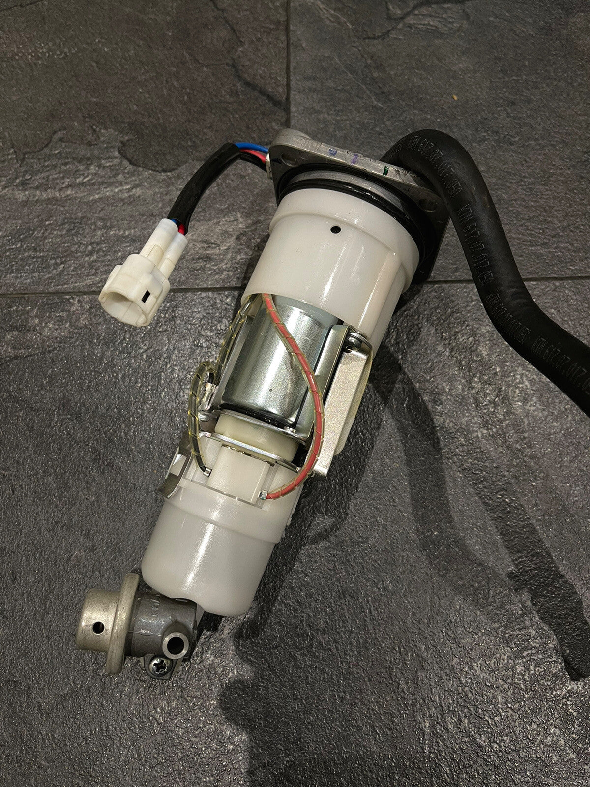 KTM Superduke R 1290 2020-2022 Fuel Pump Petrol Pump Sender OEM 2021 *UK ONLY*