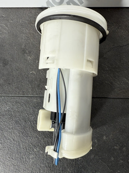 Triumph Street Triple 765 RS 2021 Fuel Pump Petrol Pump 21650M 2020-22 *UK ONLY*