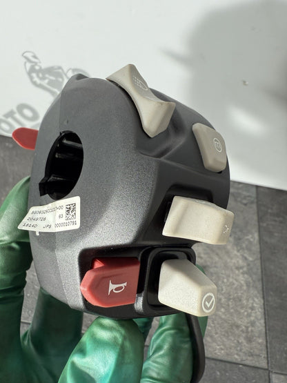 5e5a7318-5fbc-44f8-86b2-e5e6993ec974