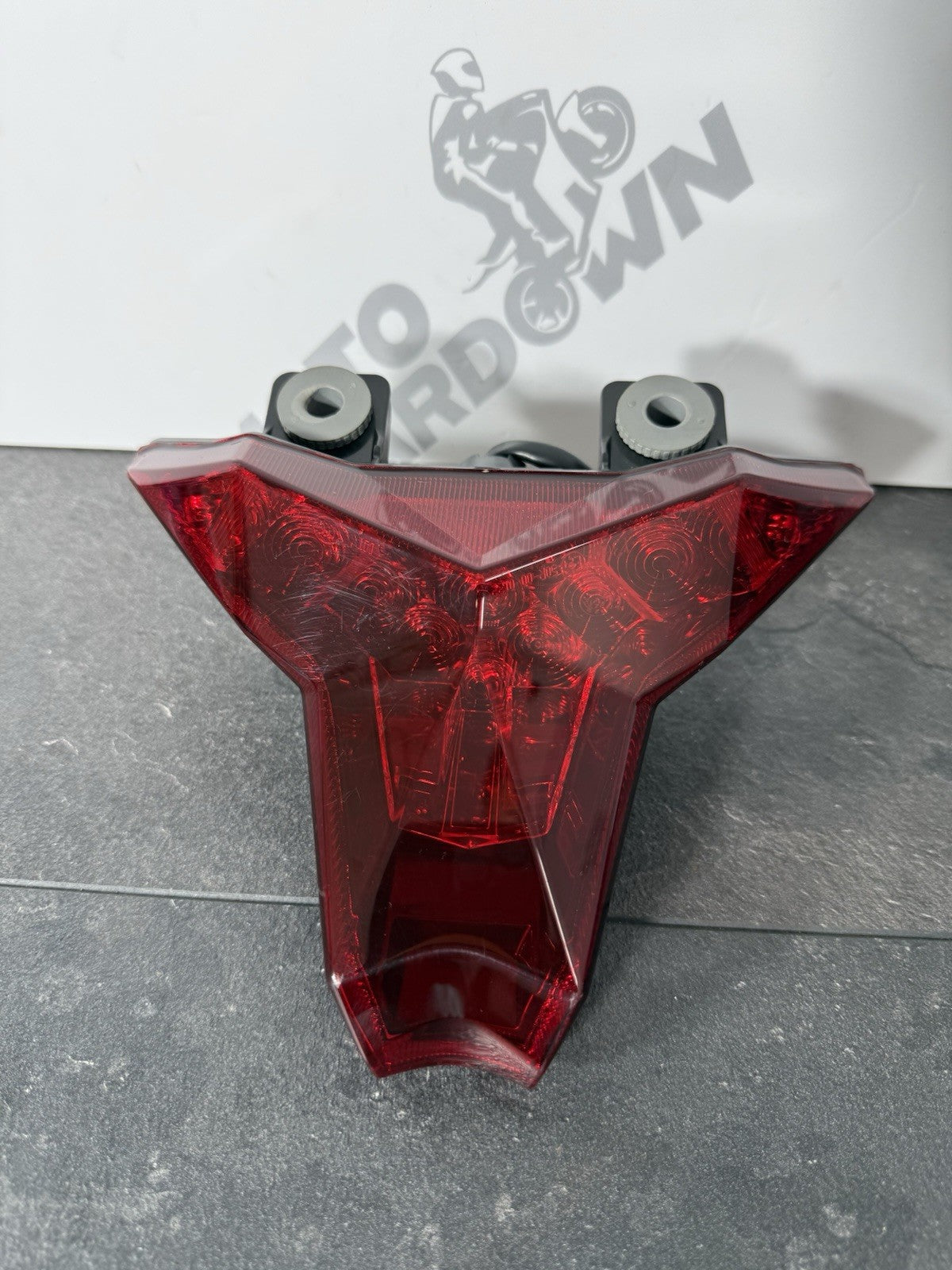 a0dac6f0-6e70-41c1-b9b3-68c3a000108d