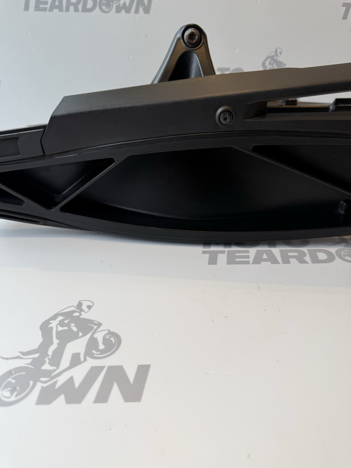 aa21aa14-dafe-4fcd-8031-597d7ef30110