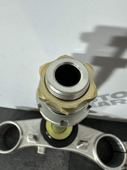 Suzuki GSXR 1300 2016 HAYABUSA Lower Yoke Steering Stem Bearings 18408 Miles OEM