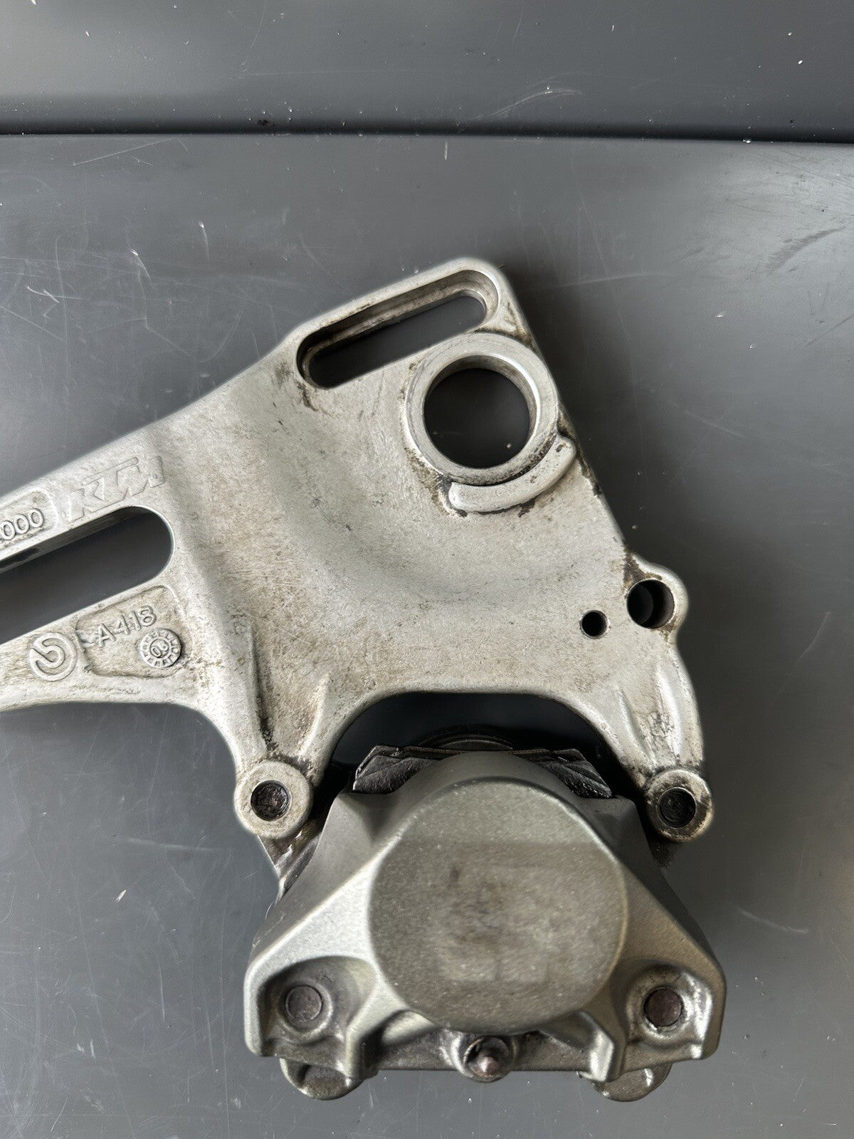 KTM 1190 RC8 R 2009-10 BREMBO REAR BACK BRAKE CALIPER & MOUNT