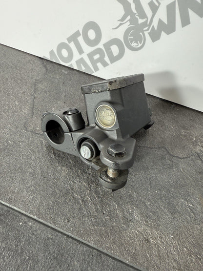 Yamaha YZF R125 R 125 2014 Front Brake Mastercylinder 26983 Miles 2008-2018
