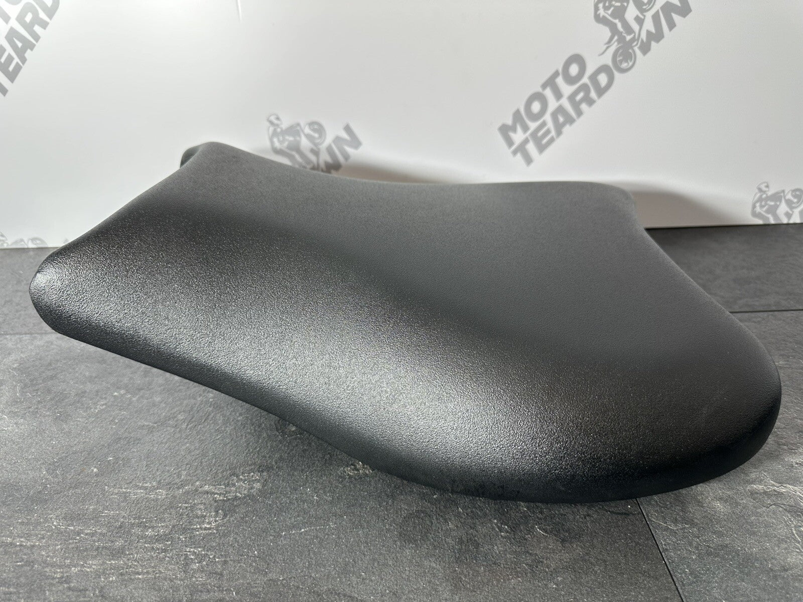 Suzuki GSXR 1300 2016 HAYABUSA Seat Riders Seat Front Seat 18408 Miles OEM