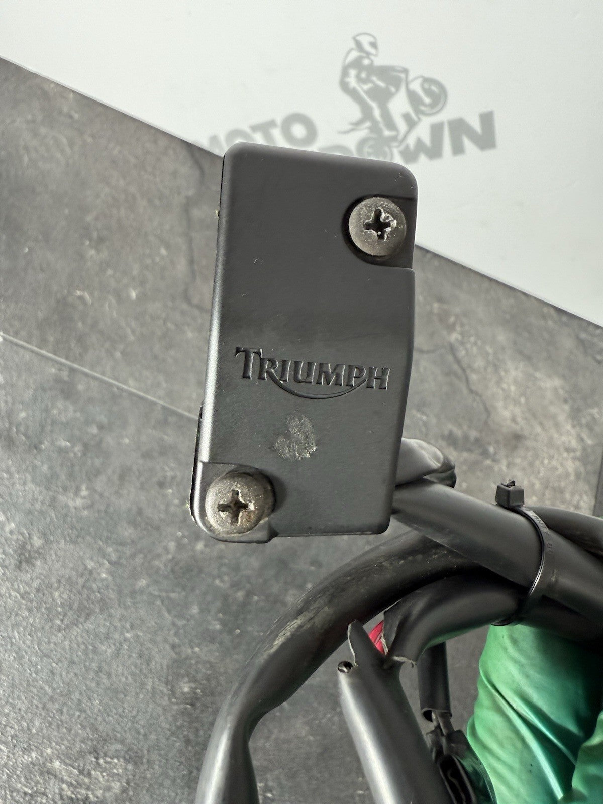 da57100e-fe2b-43a0-a7bf-821e07c3b39f