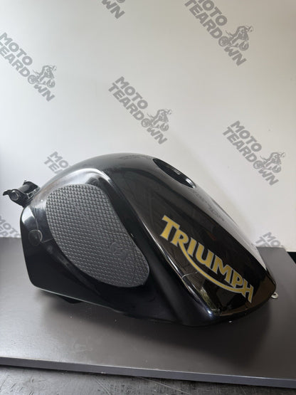 TRIUMPH STREET TRIPLE 675R PETROL TANK FUEL TANK YEAR 2010 675R SEE DESCRIPTION