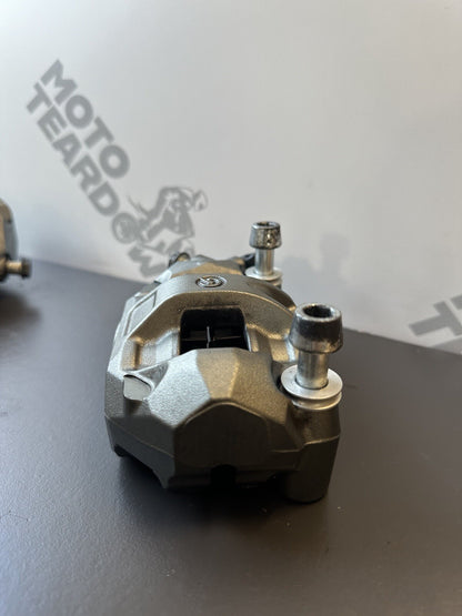Aprilia Tuono V4 Factory BREMBO FRONT BRAKE CALIPERS Brembo M50 100mm Brembo