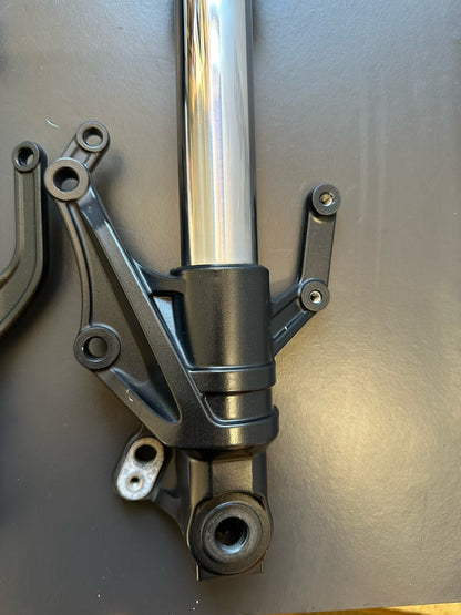 YAMAHA MT-03 MT03 FRONT FORKS SHOCK SUSPENSION Front Suspension OEM 2020 -