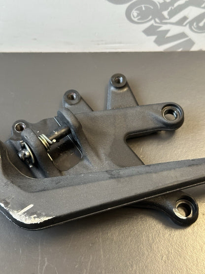 KTM 125 Duke right riders footrest assembly Right Foot Assembly SPARES / REPAIRS
