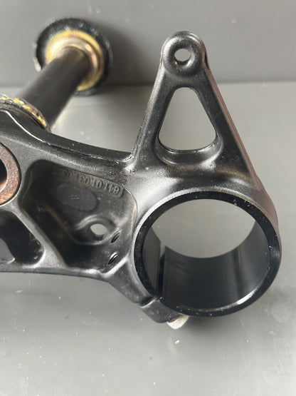 KTM 790 DUKE  Bottom Yoke Bottom Clamp, Lower Yoke Lower Clamp - 64101031032 OEM