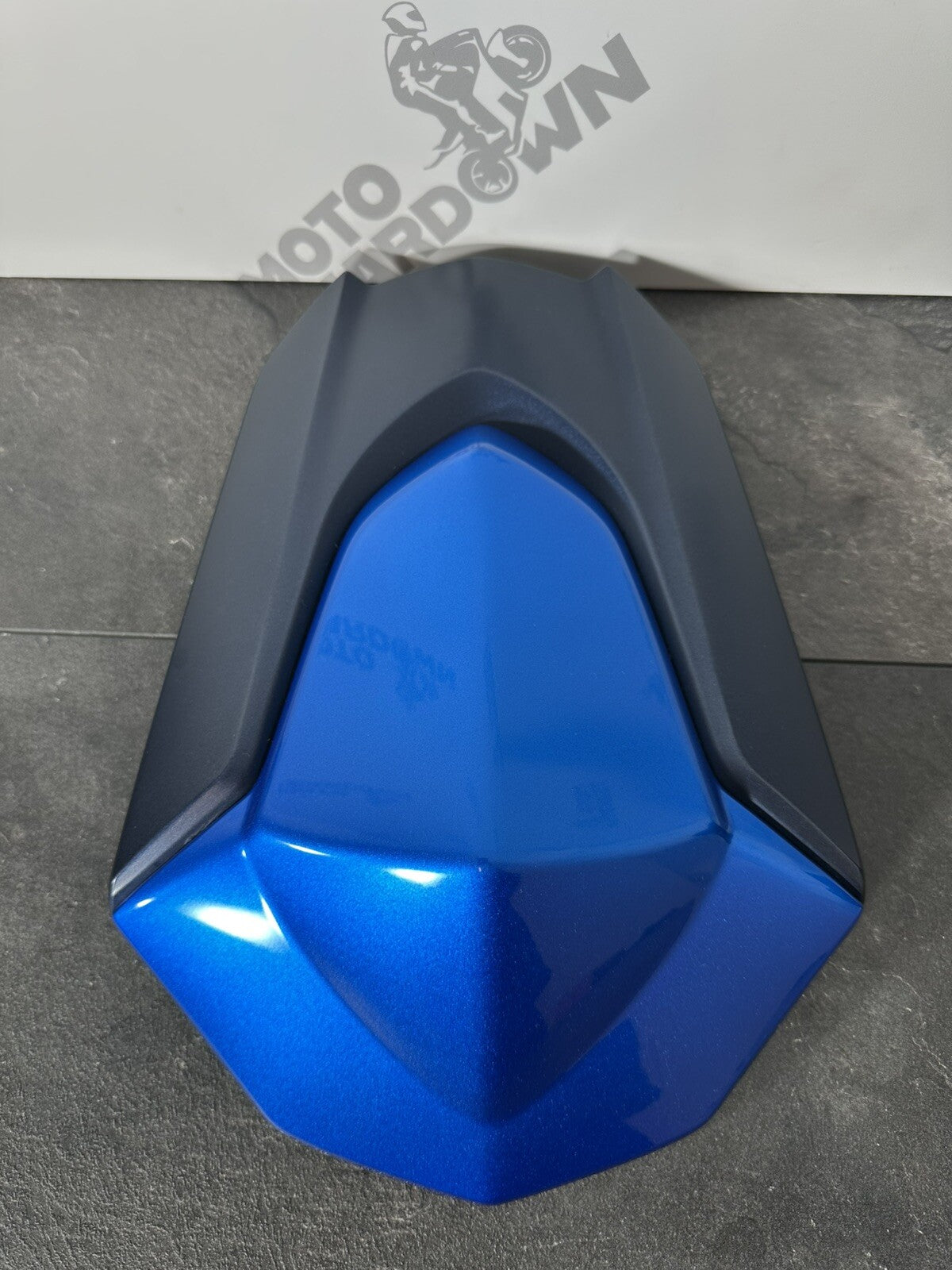 Suzuki GSXR 1000 2014 Pillion Seat Cowl Cover Fairing 22774 Miles 2009-2016 OEM