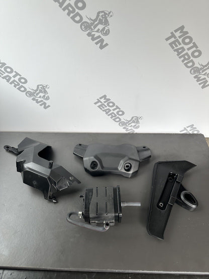 Yamaha MT-09 ABS 2017-2020 Various Plastic Infill Fairing Job Lot