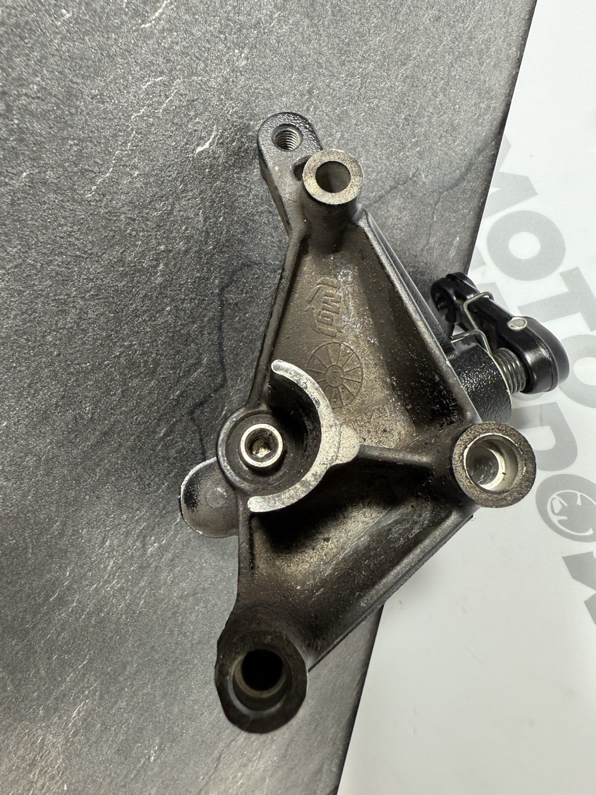 Suzuki GSXR 1000 R 2019 Clutch Release Mount Bracket 2017-25 OEM MM