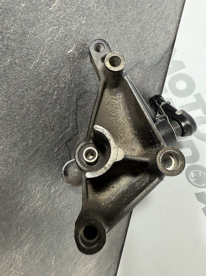 Suzuki GSXR 1000 R 2019 Clutch Release Mount Bracket 2017-25 OEM MM