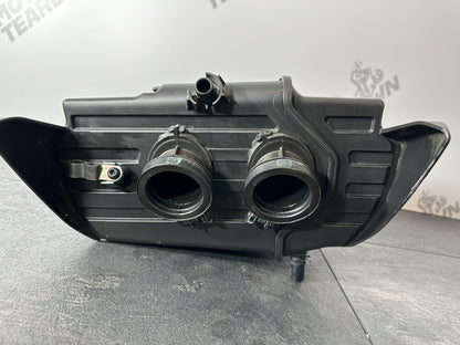 Yamaha R7 690 2024 Airbox Air Box Air Intake Filter Housing 1784 Miles 2022 2023