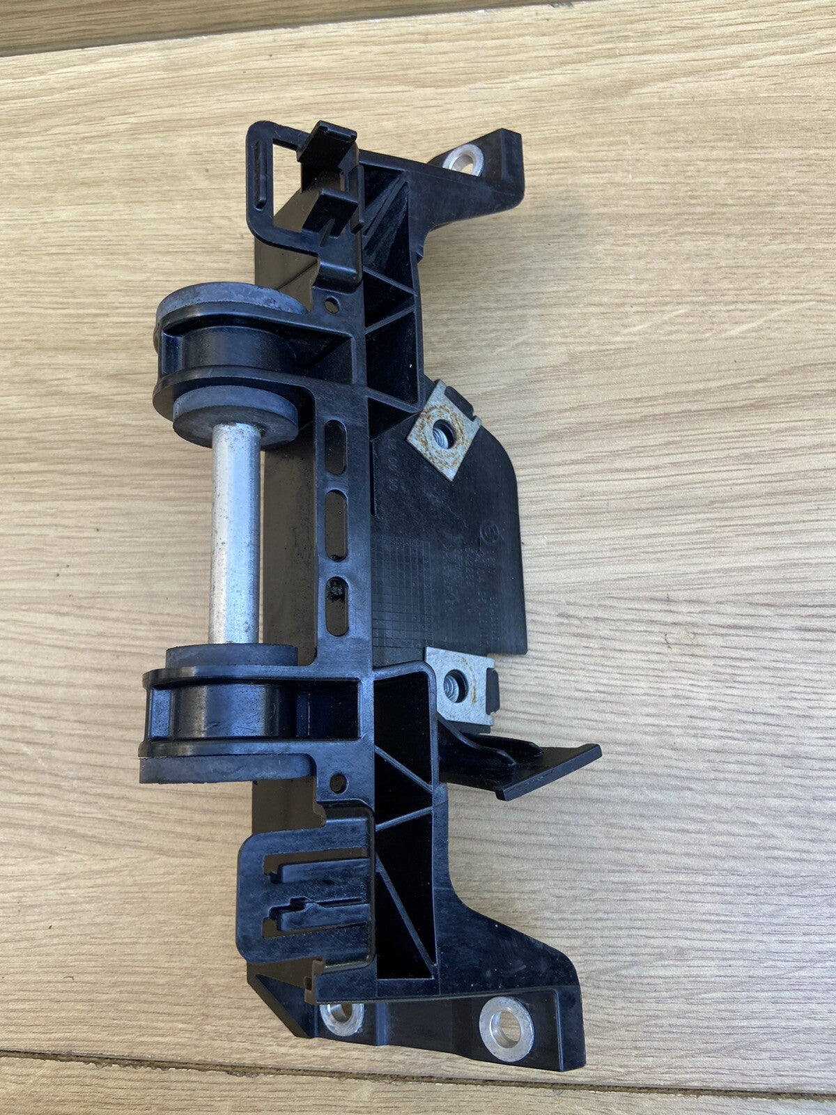 BMW S1000R seat lock mechanism mount bracket BMW S1000R Seat Lock Bracket OEM