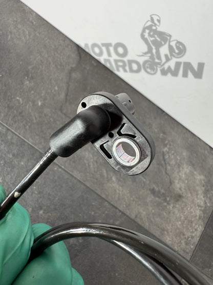 e6541aca-e38b-4c3c-906c-85c6c3b92db8