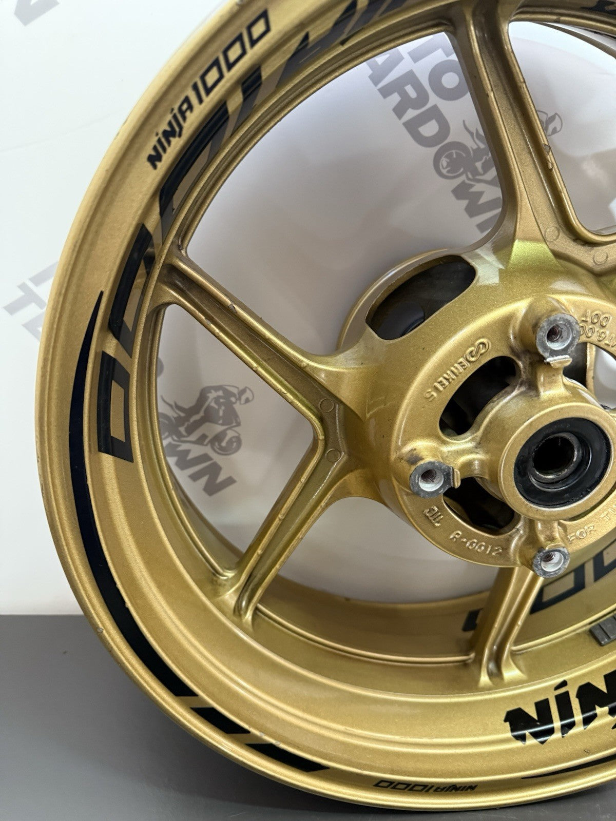 05a102da-b65d-498e-9f1f-12b7653d96a2