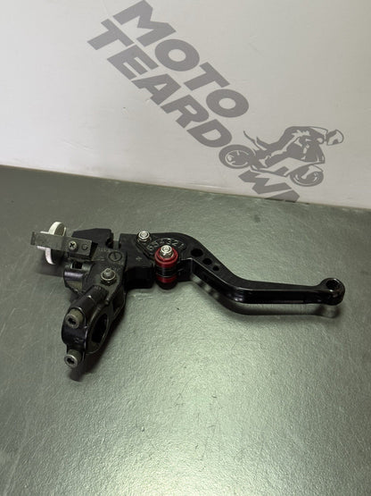 5b652e99-f5fb-4154-a8ab-72b06276a937