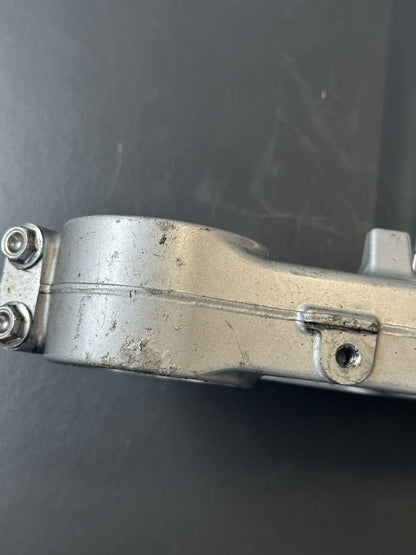 HONDA CBR1000RR FIREBLADE BOTTOM YOKE  LOWER FORK CLAMP 2008-2011 CBR1000 RR OEM