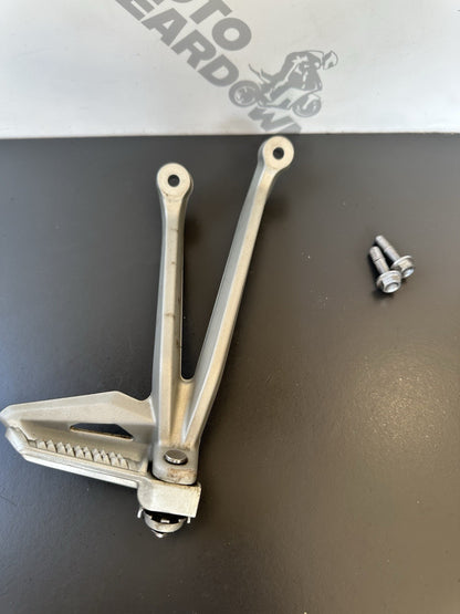 TRIUMPH STREET TRIPLE Right Pillion Footrest Hanger- 765R 765RS T2081987 2017-19