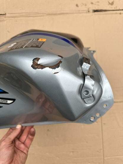 YAMAHA MT-09 SP MT09SP Fuel Tank Petrol Tank B7NY24100004 *DENTED* OEM 2021 -