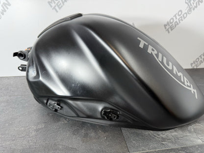 121adef6-68ea-431f-b4ca-fb69888e30c7