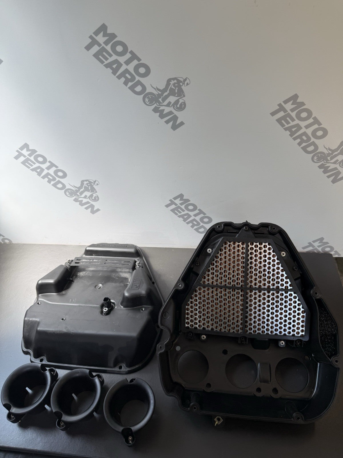 TRIUMPH STREET TRIPLE 675R Air Box Triumph Street Triple 675R 2010 SPARES/REPAIR