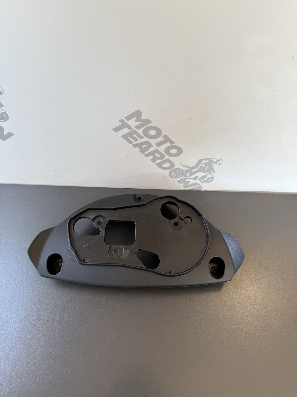 Triumph Street Triple 675 Clock Speedo DASHBOARD MOUNT T2307582 2007-11 OEM 675R