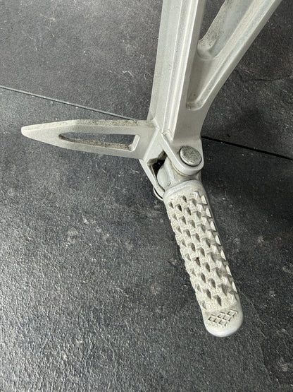 28ce6761-f8d4-4bbe-b0c1-ad63c3a5ef55