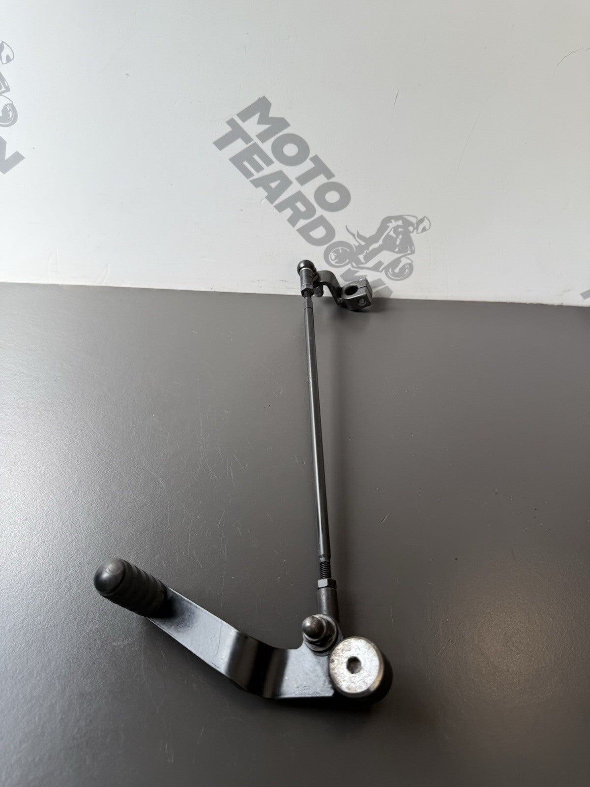 Triumph Trident 660 gear lever and linkage Gear Pedal And Gear Rod 2021-2024 OEM