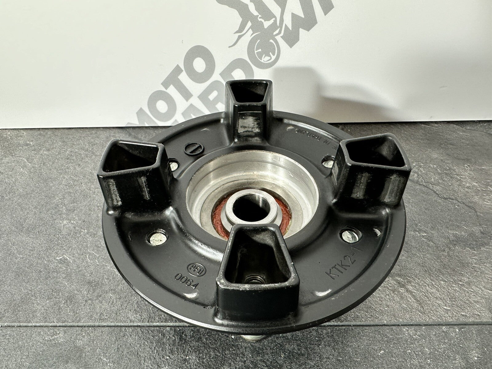 Kawasaki Z800 ABS 2016 Rear Sprocket Carrier & Cush 12691 Miles 2013-2018 OEM